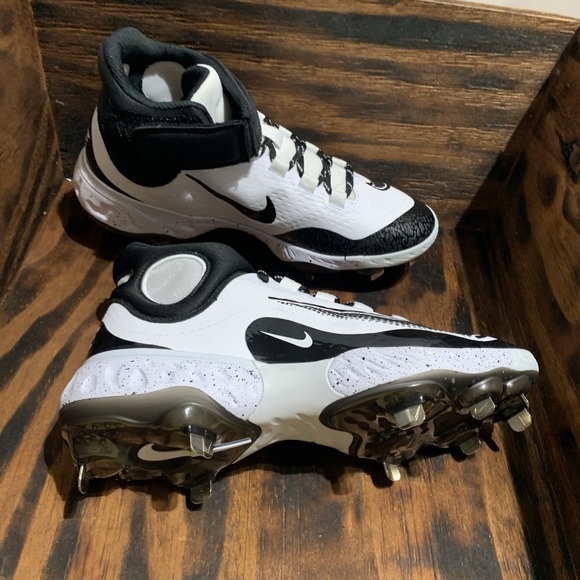 Nike Alpha Huarache Elite 4 Mid White Black Baseball Cleats FD2744-107 Men\'s 7.5